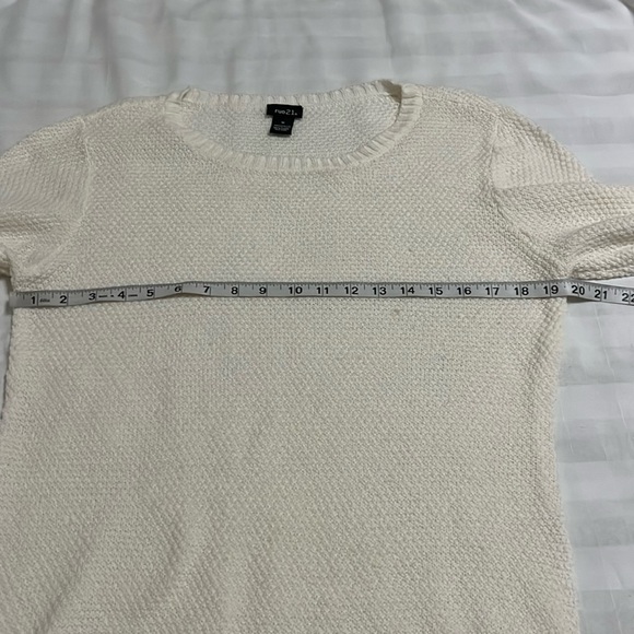 Rue21 ivory textured lightweight sweater Size M - Picture 14 of 17